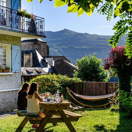 Pyrenees Cycling Lodge Saint-Savin  Zewnętrze zdjęcie