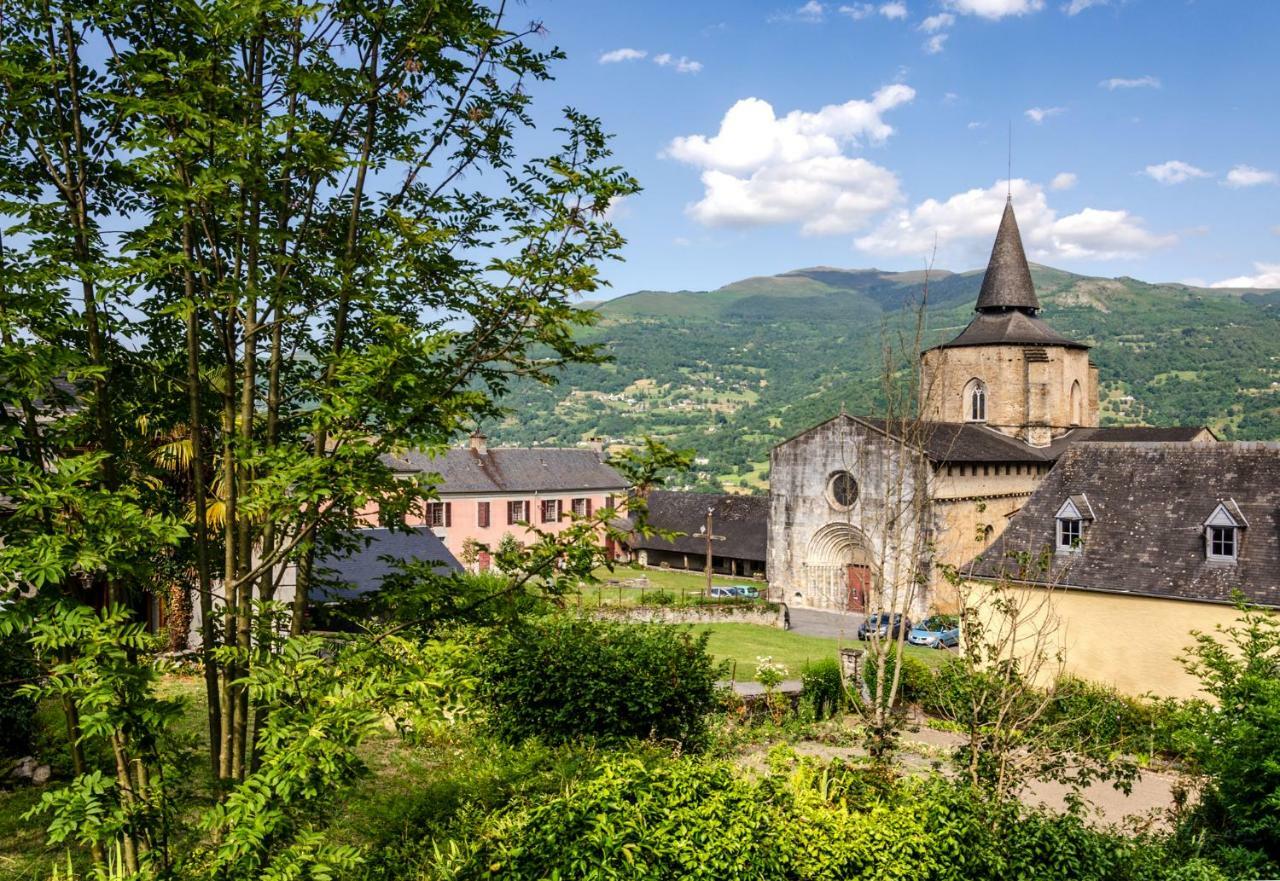 Pyrenees Cycling Lodge Saint-Savin  Zewnętrze zdjęcie