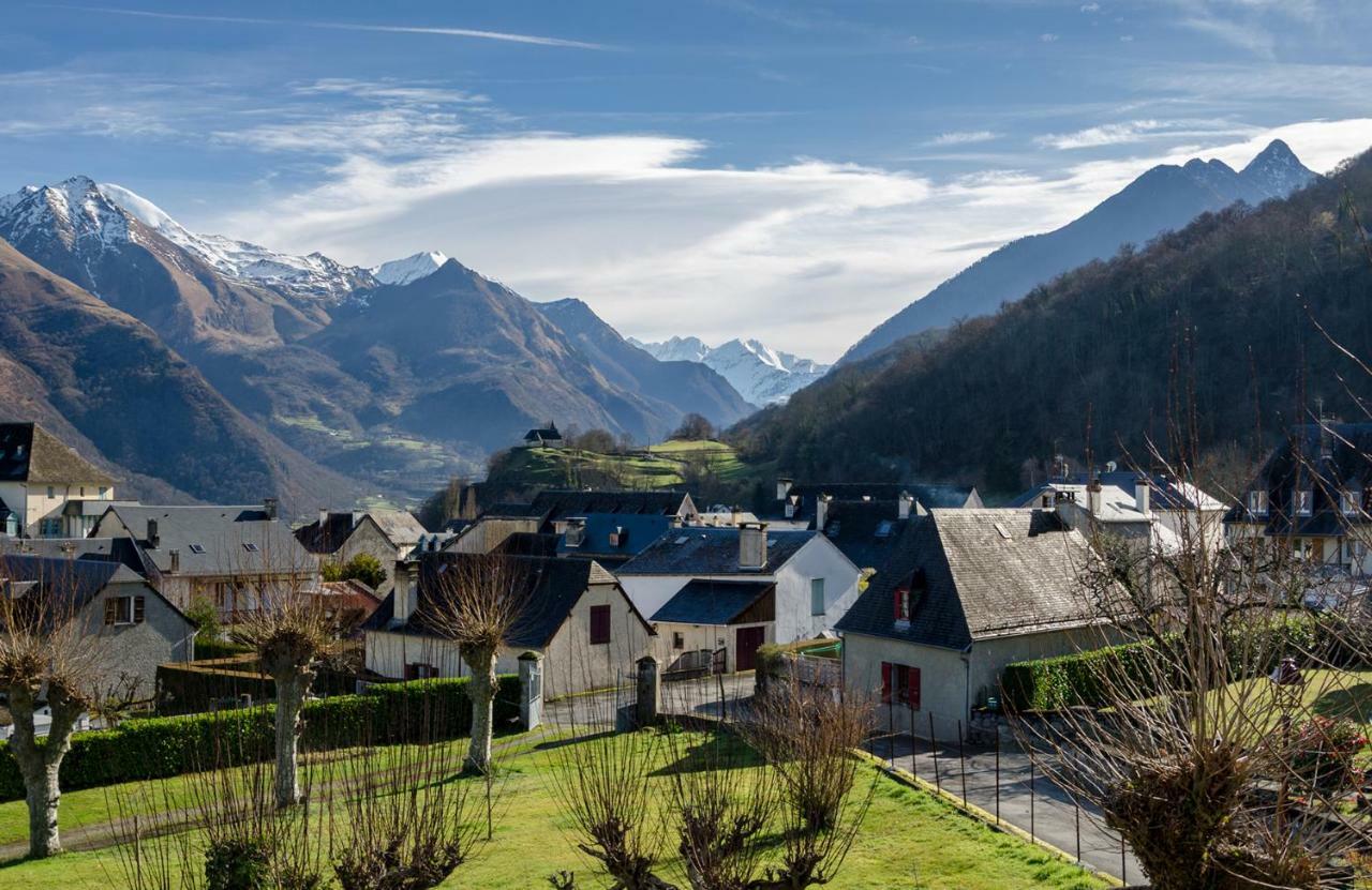 Pyrenees Cycling Lodge Saint-Savin  Zewnętrze zdjęcie